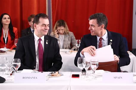 1/02/2020. El presidente del Gobierno participa en la Cumbre del Grupo de Países Amigos de la Cohesión. El presidente del Gobierno, Pedro Sá...