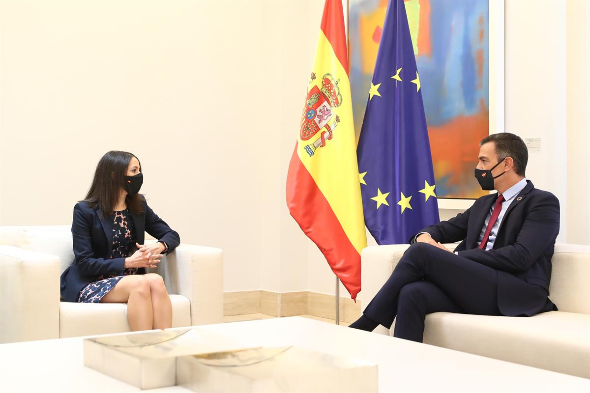 2/09/2020. Pedro Sánchez recibe a la presidenta de Ciudadanos. El presidente del Gobierno, Pedro Sánchez, y la presidente de Ciudadanos, Iné...