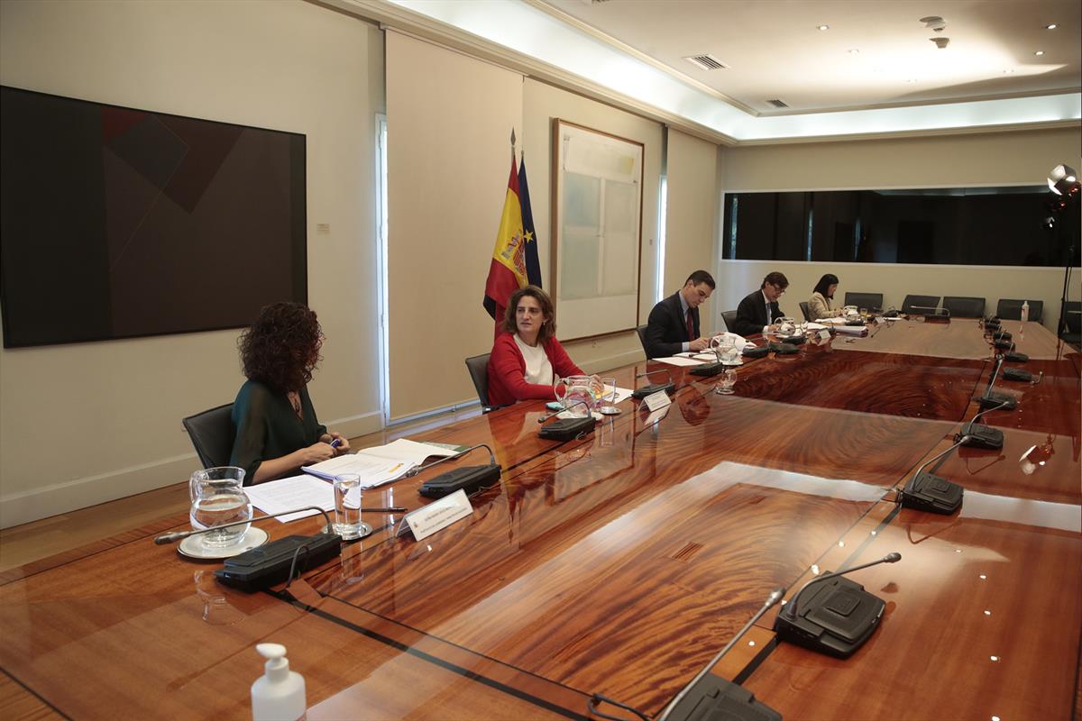 3/05/2020. Conferencia del presidente del Gobierno con los presidentes autonómicos. El presidente del Gobierno, Pedro Sánchez, mantiene la o...