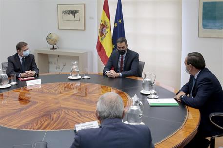 4/11/2020. Sánchez se reúne con representantes de organizaciones profesionales agrarias. El presidente del Gobierno, Pedro Sánchez, se reúne...