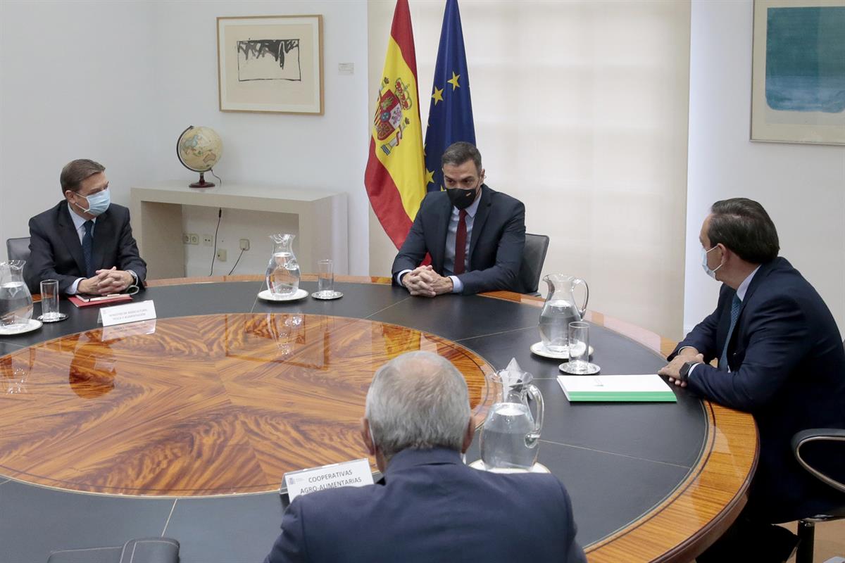 4/11/2020. Sánchez se reúne con representantes de organizaciones profesionales agrarias. El presidente del Gobierno, Pedro Sánchez, se reúne...