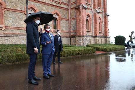 4/12/2020. Sánchez presenta en Cantabria el Plan de Recuperación, Transformación y Resiliencia de la Economía Española. El presidente de la ...