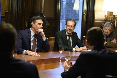 6/02/2020. El presidente se reúne con los representantes de Barcelona Global. El presidente del Gobierno, Pedro Sánchez, durante la reunión ...