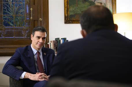 6/02/2020. El presidente del Gobierno se reúne con los sindicatos catalanes. El presidente del Gobierno, Pedro Sánchez, durante su reunión c...