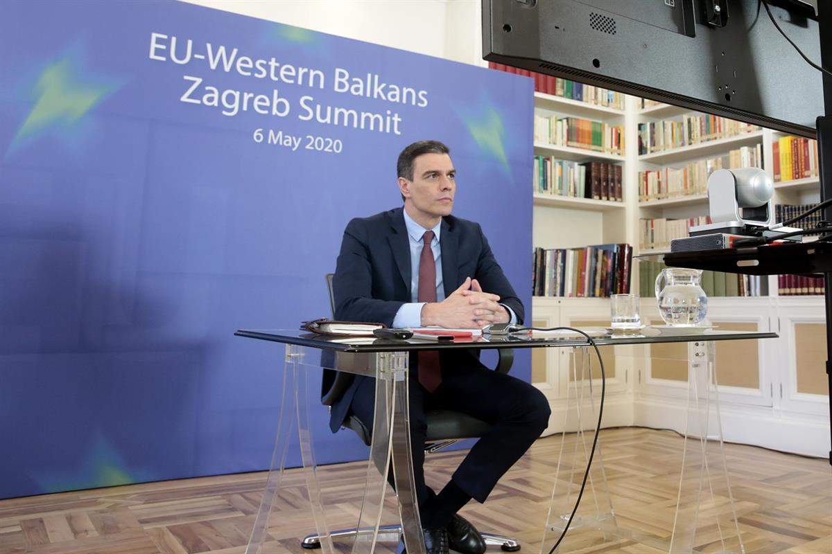 6/05/2020. Pedro Sánchez participa por videoconferencia en la Cumbre de la Unión Europea-Balcanes Occidentales. El presidente del Gobierno, ...