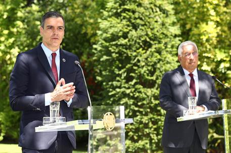 6/07/2020. Pedro Sánchez se reúne con Antònio Costa en Portugal. El presidente del Gobierno, Pedro Sánchez, y el primer ministro de la Repúb...