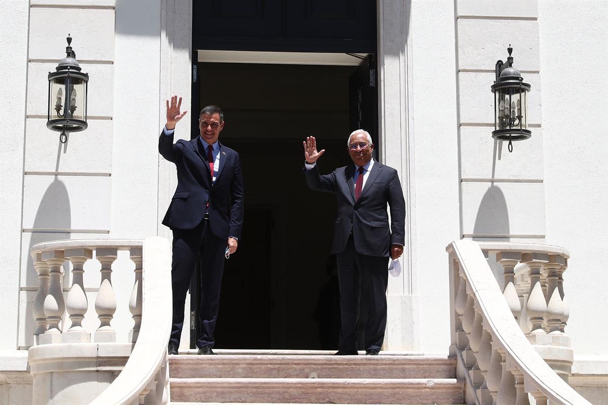 6/07/2020. Pedro Sánchez se reúne con Antònio Costa en Portugal. El presidente del Gobierno, Pedro Sánchez, y el primer ministro de la Repúb...