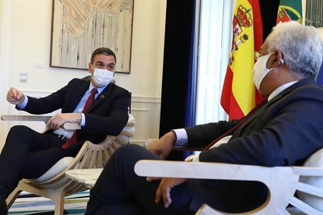 6/07/2020. Pedro Sánchez se reúne con Antônio Costa en Portugal. El presidente del Gobierno, Pedro Sánchez, durante la reunión que ha manten...
