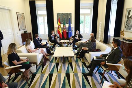 6/07/2020. Pedro Sánchez se reúne con Antônio Costa en Portugal. El presidente del Gobierno, Pedro Sánchez, y el primer ministro de la Repúb...