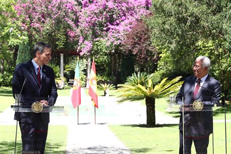 6/07/2020. Pedro Sánchez se reúne con Antònio Costa en Portugal. El presidente del Gobierno, Pedro Sánchez, y el primer ministro de la Repúb...