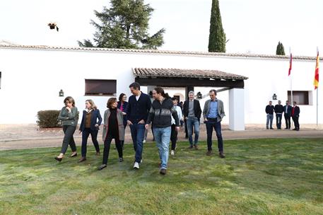 8/02/2020. El Gobierno se reúne en Quintos de Mora. El presidente, Pedro Sánchez, junto a los miembros de su Gobierno, en la finca de Quintos de Mora.