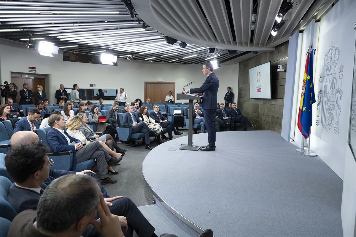 10/03/2020. Comparecencia de Sánchez tras la reunión extraordinaria del Consejo Europeo, celebrada por videoconferencia. El presidente del G...