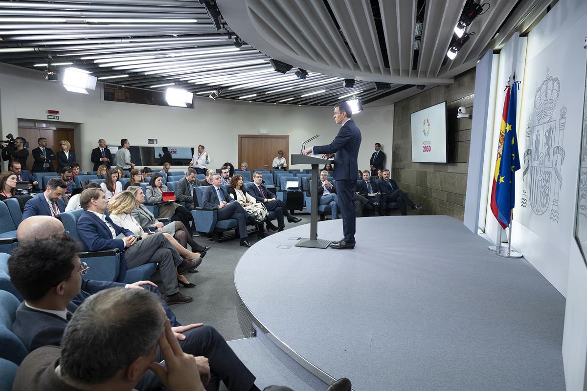 10/03/2020. Comparecencia de Sánchez tras la reunión extraordinaria del Consejo Europeo, celebrada por videoconferencia. El presidente del G...