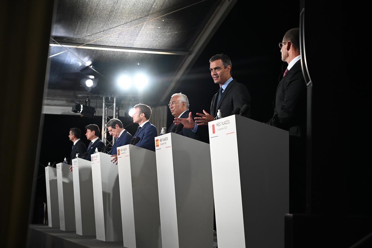 10/09/2020. Pedro Sánchez asiste a la VII Cumbre de Países del Sur de la UE. El presidente del Gobierno, Pedro Sánchez, durante su intervenc...