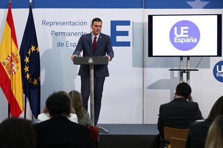 11/12/2020. Sánchez participa en la reunión del Consejo Europeo. El presidente del Gobierno, Pedro Sánchez, en su comparecencia ante los med...