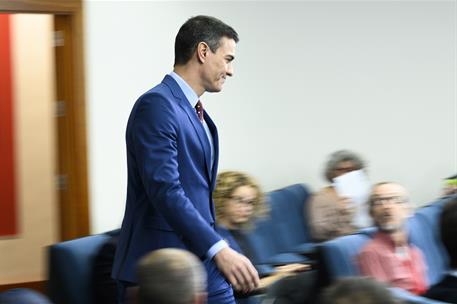 12/01/2020. Sánchez detalla la composición del nuevo Gobierno. El presidente del Gobierno, Pedro Sánchez, llega a la sala de prensa, con mot...