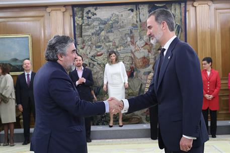 13/01/2020. Toma de posesión del Gobierno presidido por Pedro Sánchez. El ministro de Cultura y Deporte, José Manuel Rodríguez Uribes, salud...