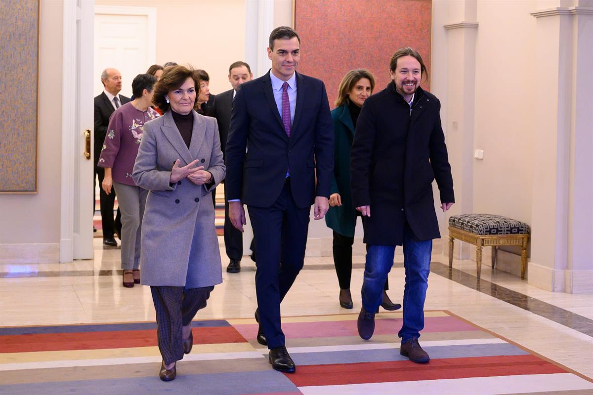 14/01/2020. Primera reunión del Consejo de Ministros de la XIV Legislatura. El presidente del Gobierno, Pedro Sánchez, acompañado de la vice...