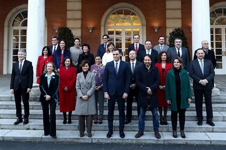 14/01/2020. Primera reunión del Consejo de Ministros de la XIV Legislatura. Los miembros del nuevo Gobierno presidido por Pedro Sánchez posa...