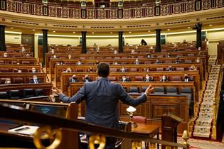 El presidente del Gobierno, Pedro Sánchez, durante una de sus intervenciones en la sesión de control del Congreso