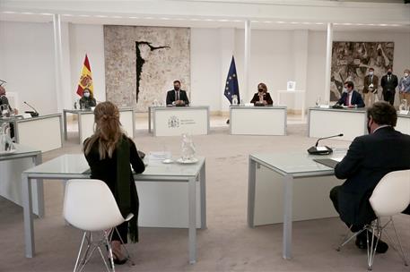 16/11/2020. Sánchez preside la Mesa de Diálogo Social para la Recuperación, la Transformación y la Resiliencia. El jefe del Ejecutivo, Pedro...