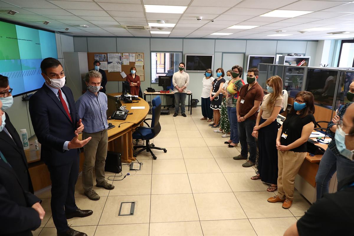 17/06/2020. Sánchez visita el Centro de Coordinación de Alertas y Emergencias Sanitarias. El presidente del Gobierno, Pedro Sánchez, durante...