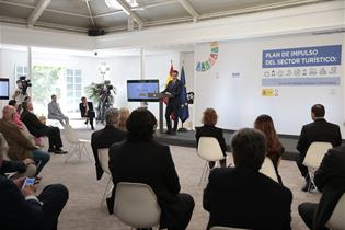El presidente del Gobierno, Pedro Sánchez, interviene en la presentación del plan de impulso del turismo