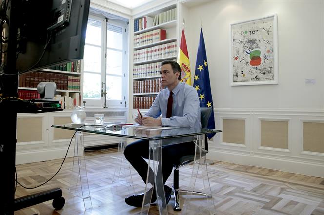 19/06/2020. Sánchez participa por videoconferencia en la reunión del Consejo Europeo. El presidente del Gobierno, Pedro Sánchez, durante la ...