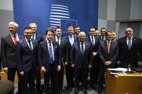 21/02/2020. Pedro Sánchez asiste a la reunión extraordinaria del Consejo Europeo. El presidente del Gobierno, Pedro Sánchez, junto a los líd...