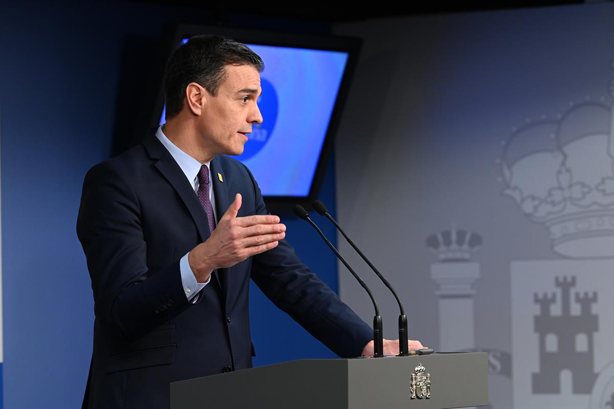 21/02/2020. Pedro Sánchez asiste a la reunión extraordinaria del Consejo Europeo. El presidente del Gobierno, Pedro Sánchez, durante la rued...