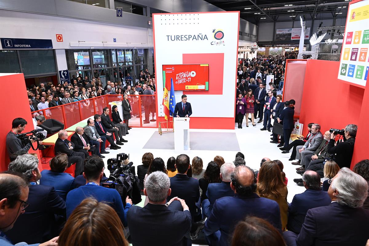 24/01/2020. Pedro Sánchez visita la Feria Internacional de Turismo (FITUR). El presidente del Gobierno, Pedro Sánchez, interviene ante el Co...