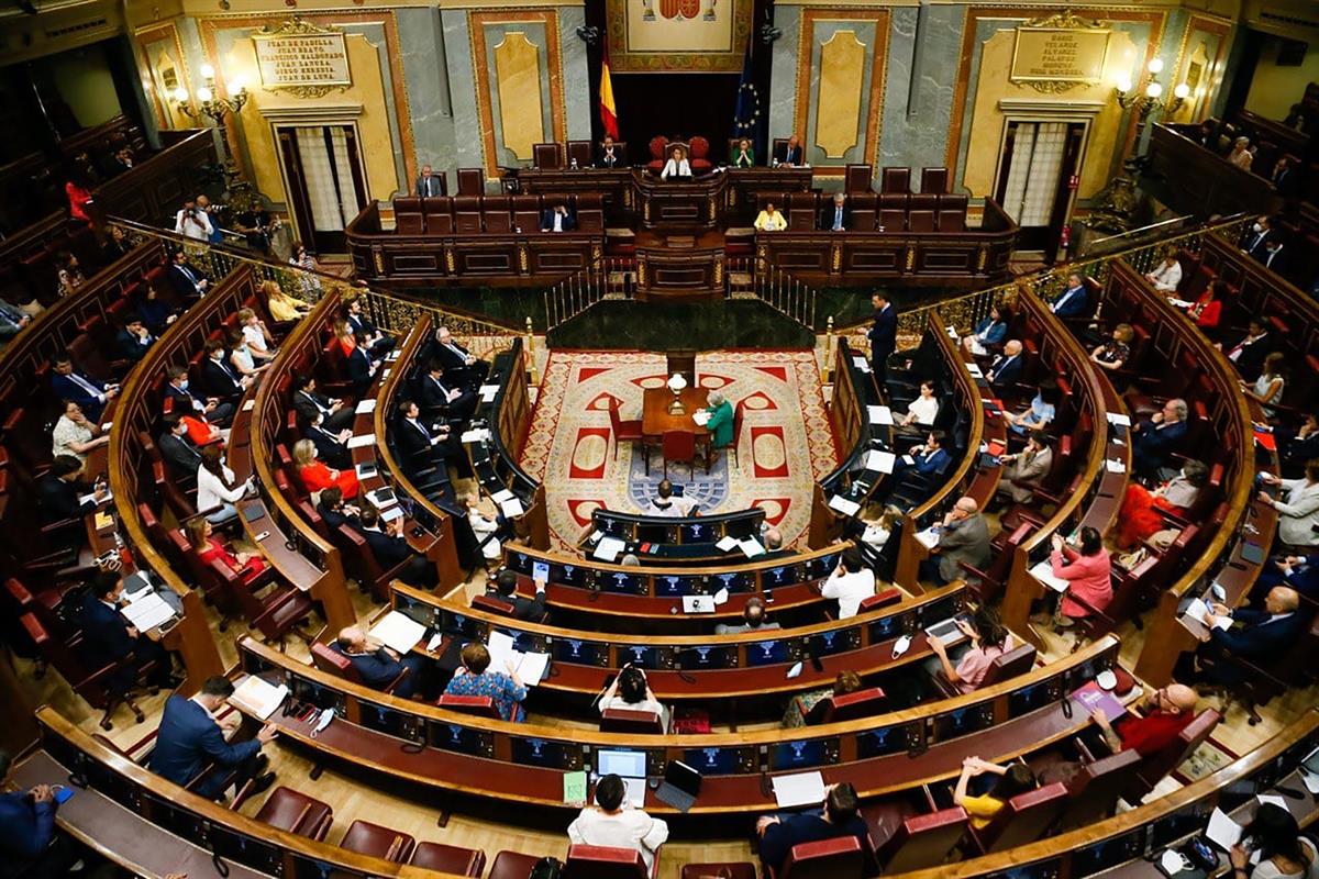 24/06/2020. Pedro Sánchez asiste a la sesión de control en el Congreso. El presidente del Gobierno, Pedro Sánchez, asiste a la sesión de con...