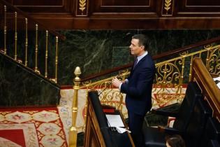 El presidente del Gobierno, Pedro Sánchez, interviene durante la sesión de control al Ejecutivo