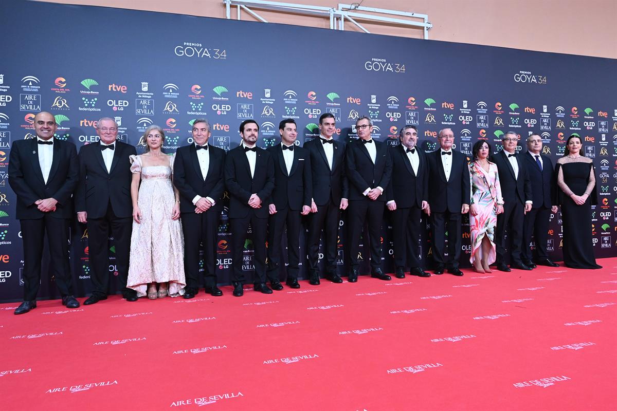 25/01/2020. Pedro Sánchez asiste a la 34 edición de los Premios Goya. Foto de familia del presidente del Gobierno, Pedro Sánchez, junto al p...