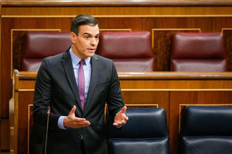 29/04/2020. Pedro Sánchez interviene en la sesión de control al Gobierno en el Congreso. El presidente del Gobierno, Pedro Sánchez, durante ...