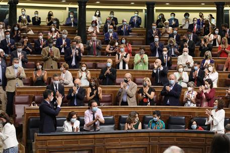 29/07/2020. Pedro Sánchez comparece ante el Pleno del Congreso de los Diputados. El presidente del Gobierno, Pedro Sánchez, recibe aplausos ...