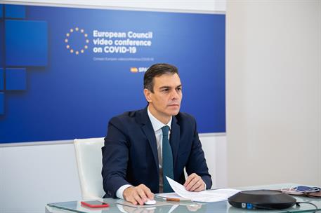 29/10/2020. Pedro Sánchez participa en el Consejo Europeo sobre COVID-19. El presidente del Gobierno, Pedro Sánchez, durante su participació...