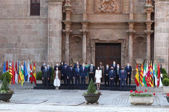 31/07/2020. Pedro Sánchez preside la XXI Conferencia de Presidentes. El rey Felipe VI, el presidente del Gobierno, Pedro Sánchez, y los pres...