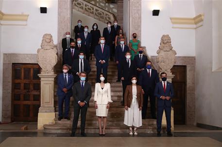 31/07/2020. Pedro Sánchez preside la XXI Conferencia de Presidentes. El rey Felipe VI, el presidente del Gobierno, Pedro Sánchez, y los pres...