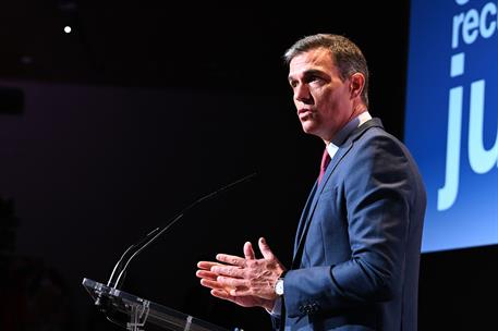 1/09/2021. Pedro Sánchez pronuncia una conferencia en la Casa de América. El presidente del Gobierno, Pedro Sánchez, durante la conferencia ...