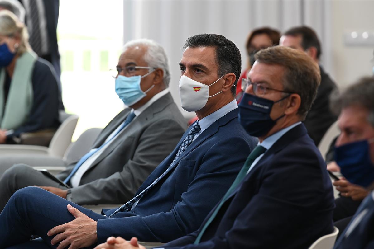 1/10/2021. Sánchez clausura el III Foro La Toja-Vínculo Atlántico. El presidente del Gobierno, Pedro Sánchez, junto al primer ministro de Po...