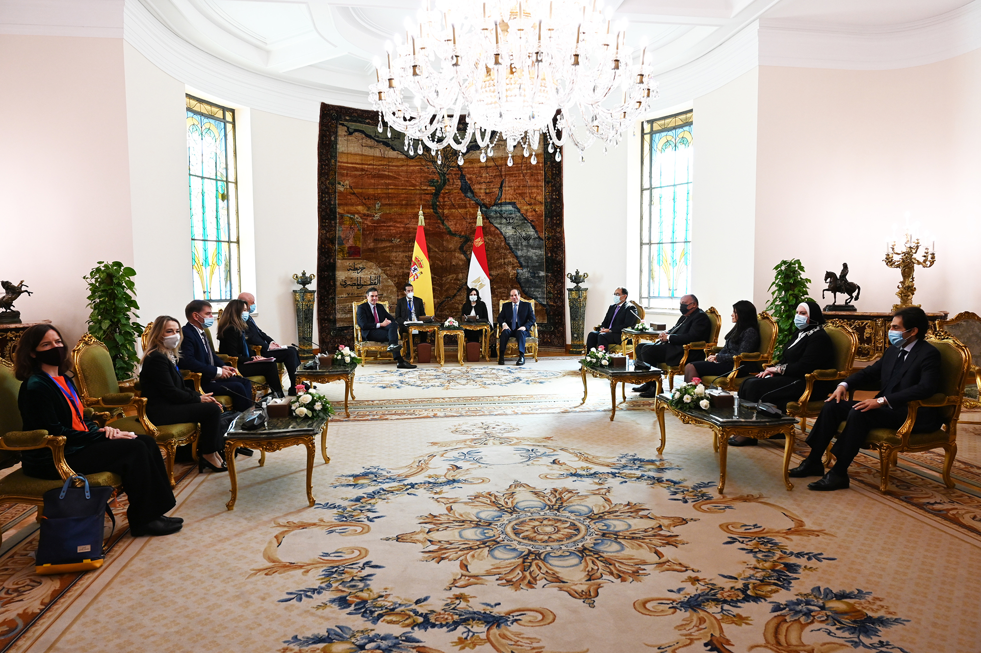Pedro Sánchez junto al presidente de la República Árabe de Egipto, Abdelfatah El-Sisi