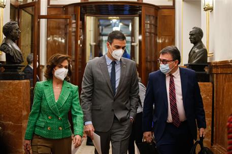 3/02/2021. Pedro Sánchez asiste a la sesión de control en el Congreso. El presidente del Gobierno, Pedro Sánchez, a su llegada a la sesión d...