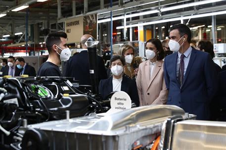 5/03/2021. Pedro Sánchez visita la planta de SEAT en Martorell (Barcelona). El presidente del Gobierno, Pedro Sánchez, y la ministra de Indu...