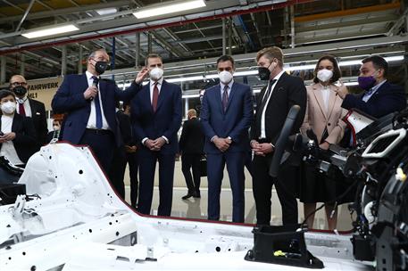 5/03/2021. Pedro Sánchez visita la planta de SEAT en Martorell (Barcelona). El presidente del Gobierno, Pedro Sánchez, la ministra de Indust...