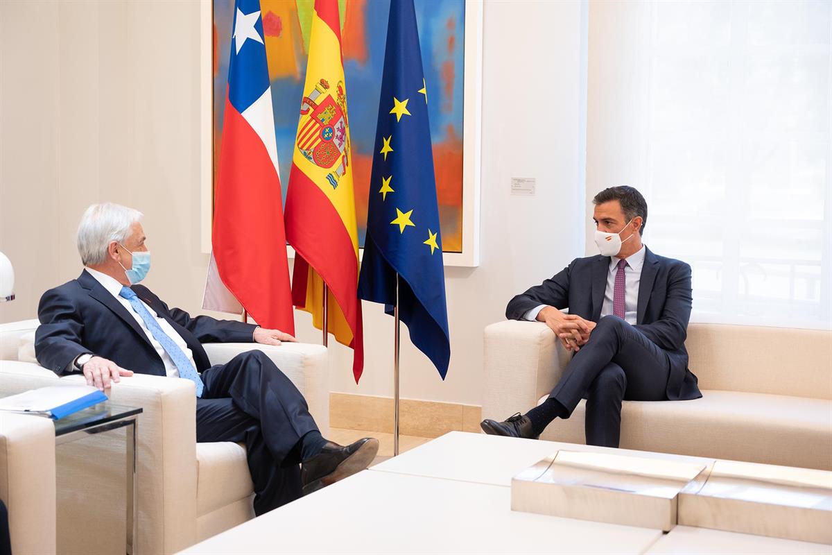 7/09/2021. Pedro Sánchez se reúne con el presidente de la República de Chile, Sebastián Piñera. El presidente del Gobierno, Pedro Sánchez, s...
