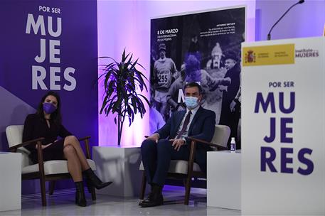 8/03/2021. Sánchez asiste con Irene Montero al acto institucional con motivo del 8 de marzo. El presidente del Gobierno, Pedro Sánchez, junt...