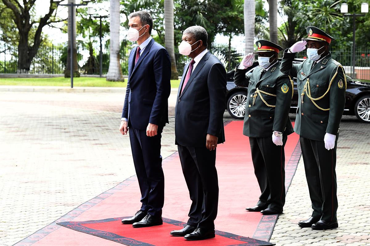 8/04/2021. Gira africana del presidente del Gobierno, Pedro Sánchez (Primera jornada). El presidente del Gobierno, Pedro Sánchez, ha sido re...