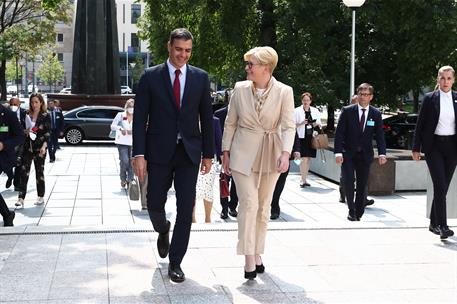 8/07/2021. Viaje del presidente del Gobierno a Lituania. El presidente del Gobierno, Pedro Sánchez, y la primera ministra de la República de...