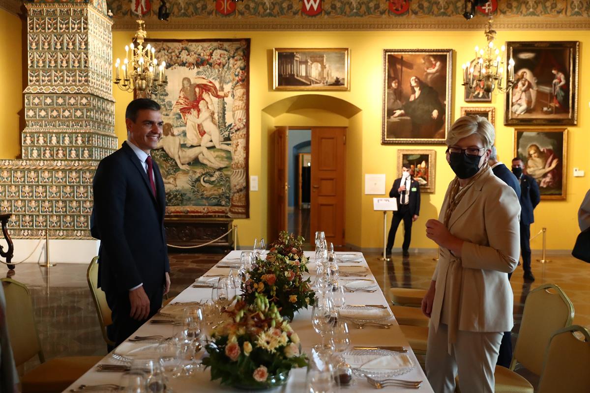 8/07/2021. Viaje del presidente del Gobierno a Lituania. El presidente del Gobierno, Pedro Sánchez, ha asistido a un almuerzo de trabajo con...